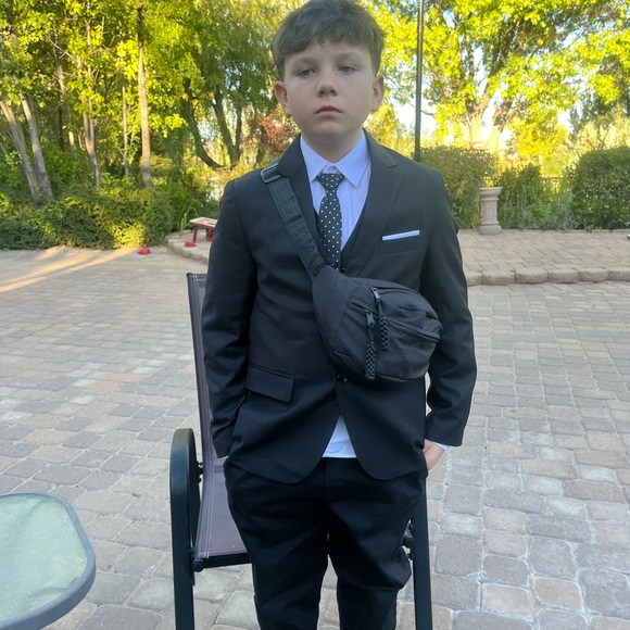 Meet your Posher, Bob - Picture 9 of 15